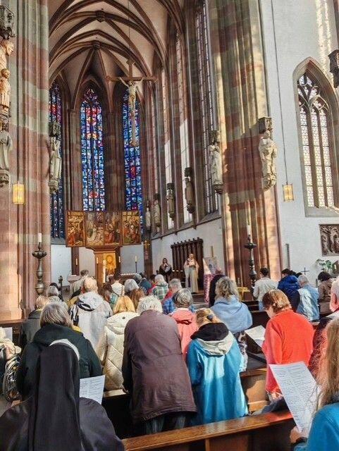 Pfarrerin Angelika Wagner und der stellvertretende Dekan Matthias Leineweber zelebrierten den ökumenischen Gottesdienst. Pfarrerin Angelika Wagner und der stellvertretende Dekan Matthias Leineweber zelebrierten den ökumenischen Gottesdienst.