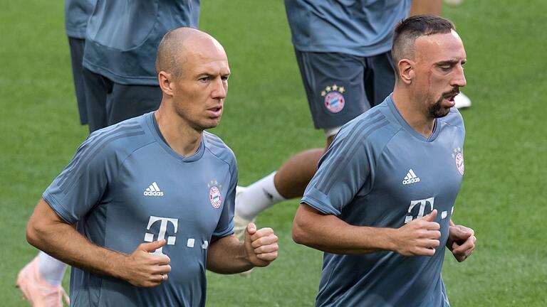 Arjen Robben und Franck Ribery       -  Arjen Robben (l) und Franck Ribery sind Ideengeber für die heutige Bayern-Generation.