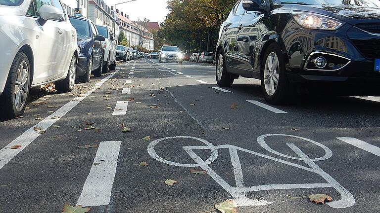 Der Schutzstreifen in der Ignaz-Schön-Straße.