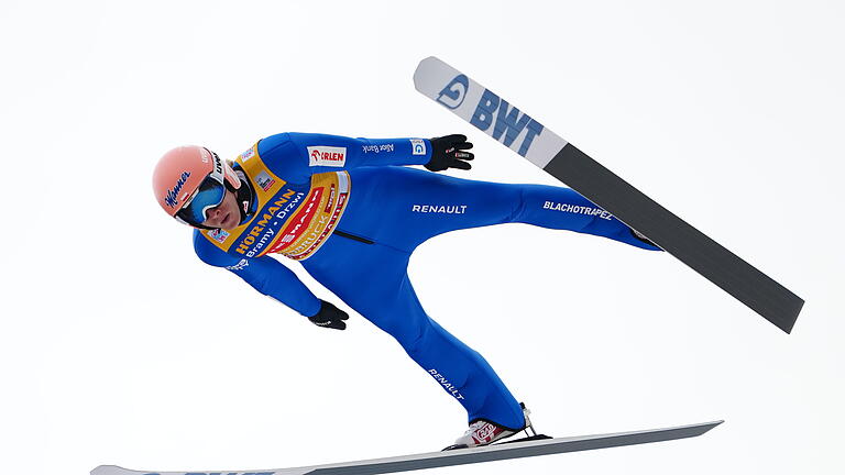 390104828.jpg       -  Dawid Kubacki aus Polen hat das Springen der Vierschanzentournee in Innsbruck gewonnen.