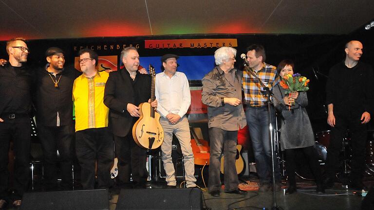 8. Guitar Masters in Reichenberg mit Larry Coryell (USA) und Kazumi Watanabe (Japan), Franceso Buzurro (Italien) sowie dem Acoustic Guitars Trio (Dänemark).