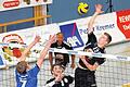 Der Eltmanner Max Kessel (Mitte) macht sich bereit zum Schmetterschlag, Leipzigs Blocker Jan Günther ist machtlos. Dennoch setzte es gegen die Sachsen ein klares 0:3.