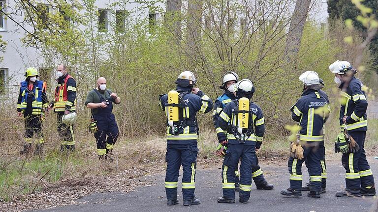 Am 1. Mai rückten über 60 Rettungskräfte zu einem Großeinsatz im Mellrichstädter Hainberg-Areal aus.&nbsp; Bei einer Feier in den Mai hatten zwei junge Männer schwere Kohlenmonoxidvergiftungen erlitten, eine junge Frau wurde leicht verletzt.