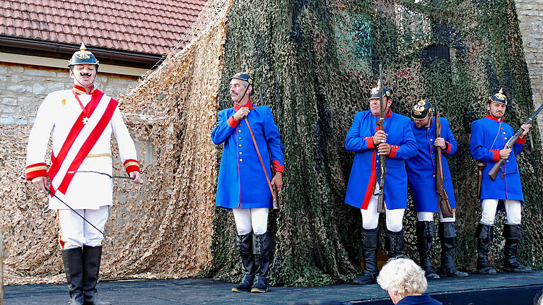 Die Chaotentruppe soll die bösen Räuber festnehmen. Ob das gelingt?