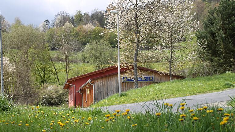 Am Weg zum Sportheim in Schaippach soll eine weitere Straßenlampe aufgestellt werden.