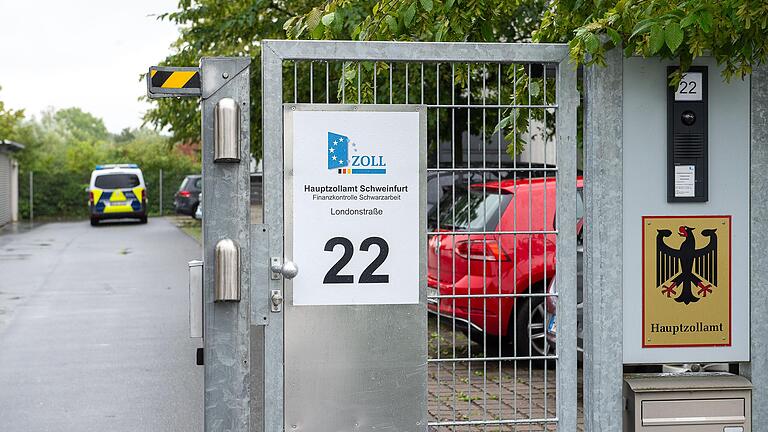 Erfolgreich ermittelte die Finanzkontrolle Schwarzarbeit vom Zoll in Schweinfurt gegen eine Baufirma, die sich billiger Schwarzarbeiter bediente.