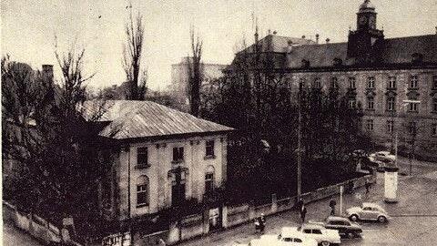 Die Barthelsvilla in den Sechzigern: Sie wurde für den Kaufhaus-Bau abgerissen. (Trotz sorgfältiger Recherche konnte der Rechteinhaber des Fotos nicht ermittelt werden. Rechteinhaber werden gebeten, sich bei der Redaktion zu melden).