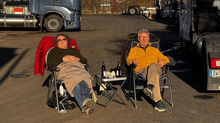 Auch auf dem Bonfigt-Firmengelände ließ sich bisweilen ein sonniges Plätzchen finden. Auch auf dem Bonfigt-Firmengelände ließ sich bisweilen ein sonniges Plätzchen finden.