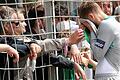 Nach seinem Patzer war FC-05-Torwart Luis Zwick am Boden zerstört. Die Fans versuchten ihn zu trösten.