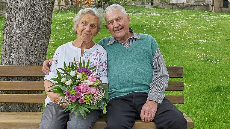 Helga und Rudolf Hühsam aus Krautheim sind seit 50 Jahren verheiratet.