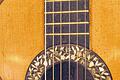 Wertvoll: Intarsienarbeit am Schallloch einer englischen Gitarre um 1870.