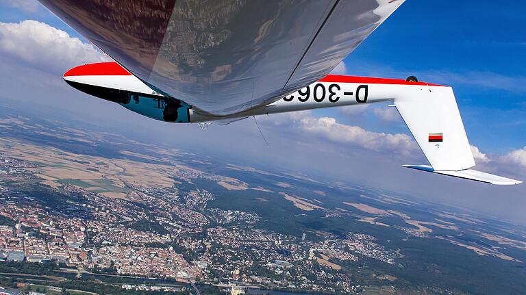 Kunstflug-Lehrgang beim Aero-Club Schweinfurt im Jahr 2016.