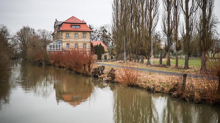 Schloss Gleusdorf im Landkreis Haßberge hat seit rund einem Jahr einen neuen Eigentümer.