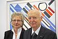 Doppeljubiläum: In einem Festakt im Kulturspeicher wurden der 80. Geburtstag von Peter C. Ruppert und der 70. Geburtstag seiner Frau Rosemarie begangen. Das Ehepaar hatte vor knapp 14 Jahren die Sammlung Konkrete Kunst seit 1945 dem Museum im Kulturspeicher als Dauerleihgabe überlassen. Unser Foto zeigt die Jubilare vor ihrem Lieblingsbild der Sammlung, &ldquo;Durchdringungen, Expl. I&ldquo; von Günter Fruhtrunk aus dem Jahr 1960.