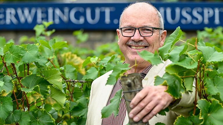 Horst Kolesch geht in Rente: 40 Jahre lang war er beim Juliusspital in Würzburg - davon 38 als Leiter des Weingutes. Im fränkischen&nbsp; Weinbauverband ist er als Stellvertreter des Präsidenten aktiv.