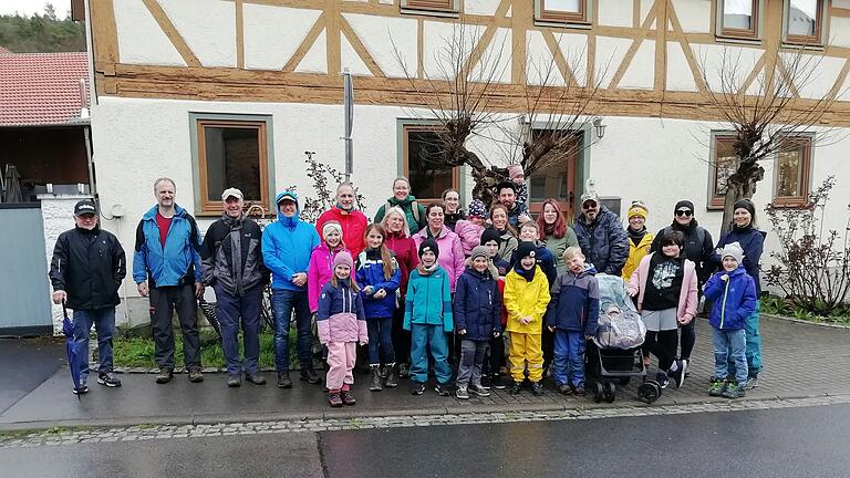 Mitglieder des Rhönklub ZV Unterelsbach.