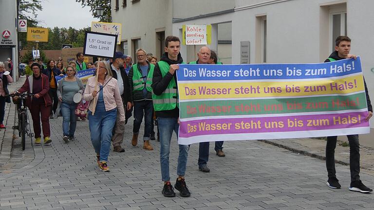 Nicht nur der jungen Generation ein Anliegen: In Haßfurt hat die Organisation 'Parents for Future' zum Klimastreik aufgerufen.&nbsp;