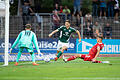 1. FC Schweinfurt 05 vs. FC Bayern Muenchen II       -  19.08.2022, 1. FC Schweinfurt 05 vs. FC Bayern Muenchen II, Deutschland, Schweinfurt, Sachs - Stadion Schweinfurt, 

Bild: v.li. Torwart Johannes Schenk (FC Bayern Muernchen II), Tim Kraus (FC Schweinfurt 05) und Justin Janitzek (FC Bayern Muernchen II)