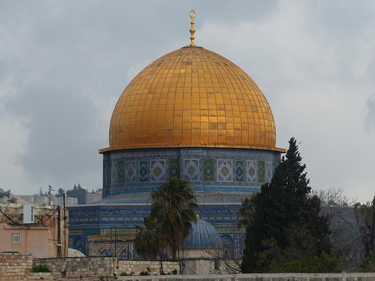 Ein Hauptheiligtum des Islam: Der Felsendom mit seiner goldenen Kuppel in Jerusalem.