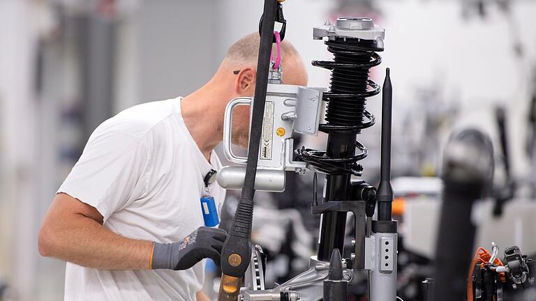 Arbeitskosten in Deutschland       -  Deutschland liegt bei den Arbeitskosten unter den EU-Ländern auf dem fünften Platz. (Archivbild)