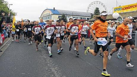 Start Teamlauf: Beim 23. Messelauf in Königshofen herrschten optimale Bedingungen für die Sportler. Start Teamlauf: Beim 23. Messelauf in Königshofen herrschten optimale Bedingungen für die Sportler.