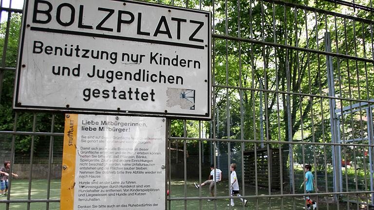 Ein Traum für fußballbegeisterte Kinder und Jugendliche: ein offiziell freigegebener Platz zum Kicken.