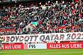 Boykott-Aufrufe, wie hier beim Spiel Düsseldorf gegen Nürnberg im Oktober, kommen zu spät. Die Fußball-WM in Katar wird am 20. November beginnen.