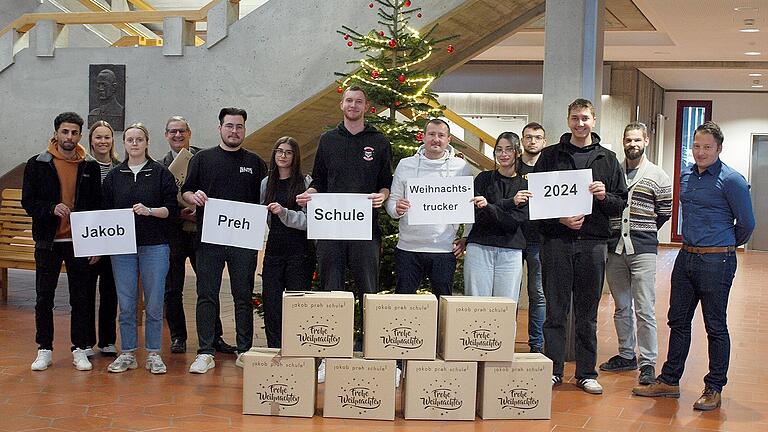 Weihnachtstrucker-Aktion an der Jakob-Preh-Schule