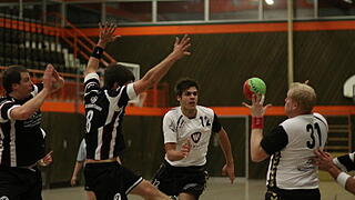Handball NHV       -  Mit einem 24:22-Sieg gegen die DJK Waldbüttelbrunn startete der MHV Schweinfurt erfolgreich in die Rückrunde der Handball-Bezirksoberliga und bleibt als Tabellendritter weiter aussichtsreich dabei.