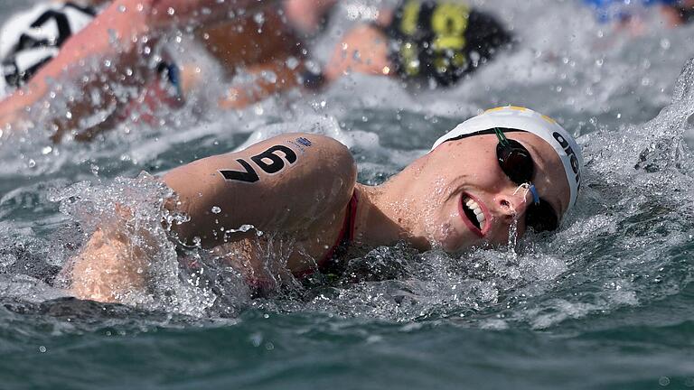 Die Würzburgerin Leonie Beck konnte ihren WM-Titel über zehn Kilometer im Freiwasser in Doha nicht verteidigen.