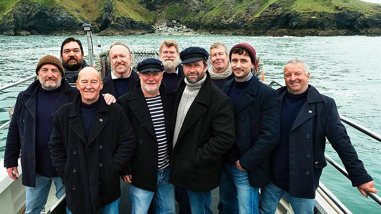 Die Burg-Lichtspiele Mühlbach zeigen in der Vhs-Filmauslese 'Fisherman’s Friends' am Sonntag, 6. Oktober, 11.15 Uhr, und Mittwoch, 9. Oktober, 20 Uhr. Die Burg-Lichtspiele Mühlbach zeigen in der Vhs-Filmauslese 'Fisherman’s Friends' am Sonntag, 6. Oktober, 11.15 Uhr, und Mittwoch, 9. Oktober, 20 Uhr.