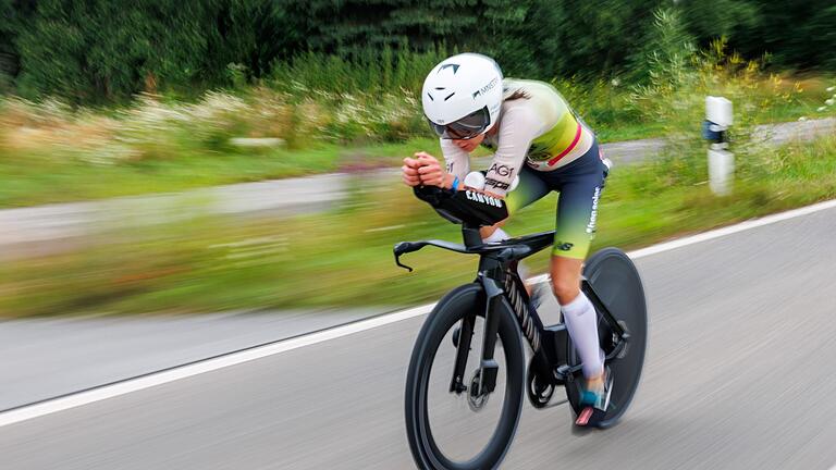 Laura Philipp       -  Triathletin Laura Philipp setzt in Nizza vor allem auf ihre Radstärke.