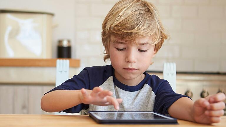 Mit dem Bayerischen Screening des individuellen Sprachstands wird getestet, ob Vorschulkinder über ausreichende Deutschkenntnisse verfügen, um die 1. Klasse besuchen zu können.