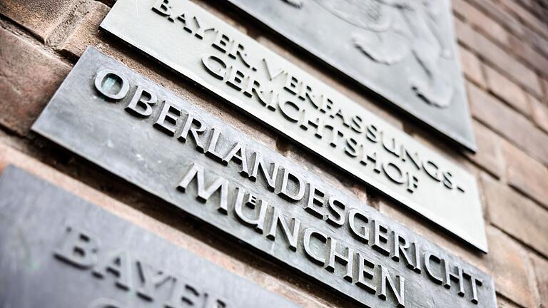 Oberlandesgericht München       -  Nach Überfällen in Budapest steht jetzt die nächste mutmaßliche Linksextremistin vor Gericht - diesmal in München. (Archivbild)