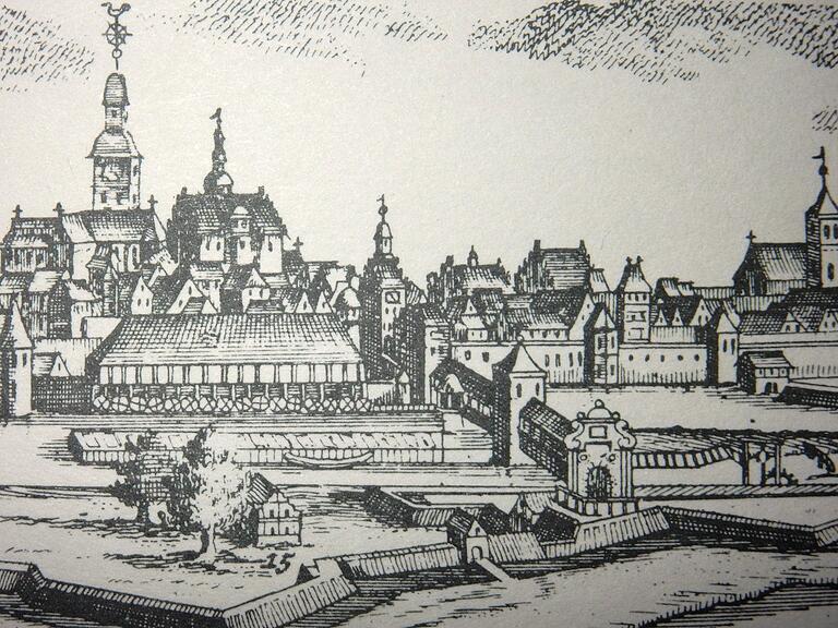 Stadtansicht von Süden mit der Staubbrücke und der Mühle mit 16 Mühlrädern. Stadtansicht von Süden mit der Staubbrücke und der Mühle mit 16 Mühlrädern.
