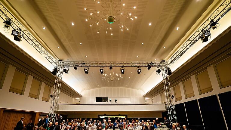 Eröffnung der Theater Ersatzspielstätte im evangelischen Gemeindehaus in Schweinfurt.