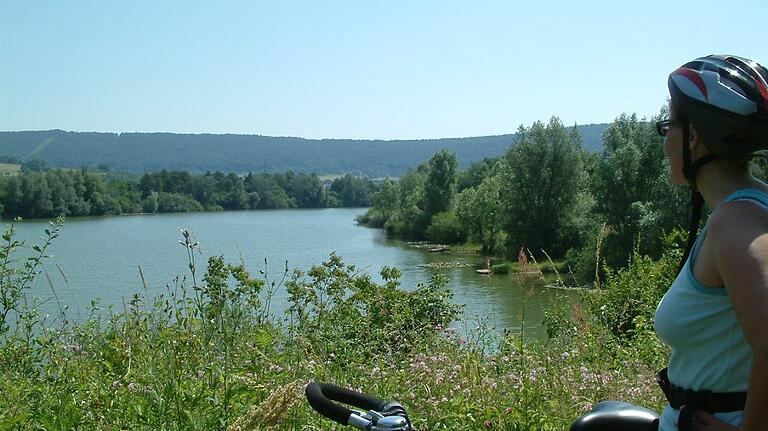 Der Badesee Mondfeld Der Badesee Mondfeld