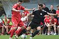 Kilian Katzenberger (links) vom FC Eibstadt und Daniel Franz (rechts) von der SG Oerlenbach/Ebenhausen im Kampf um den Ball.