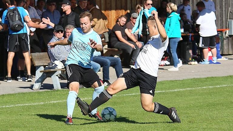 Nicht auf dem Schirm hatte Kirchaichs Dave Brandt (links) die Niederlage gegen den TSV Zell (rechts Dominik Schnapp). Nicht auf dem Schirm hatte Kirchaichs Dave Brandt (links) die Niederlage gegen den TSV Zell (rechts Dominik Schnapp).
