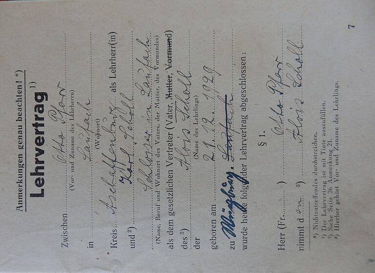 Eine Seite aus dem Lehrvertrag von Alois Scholl mit der Schreinerei Pfarr. Die Lehre begann am 1. April 1944 Eine Seite aus dem Lehrvertrag von Alois Scholl mit der Schreinerei Pfarr. Die Lehre begann am 1. April 1944