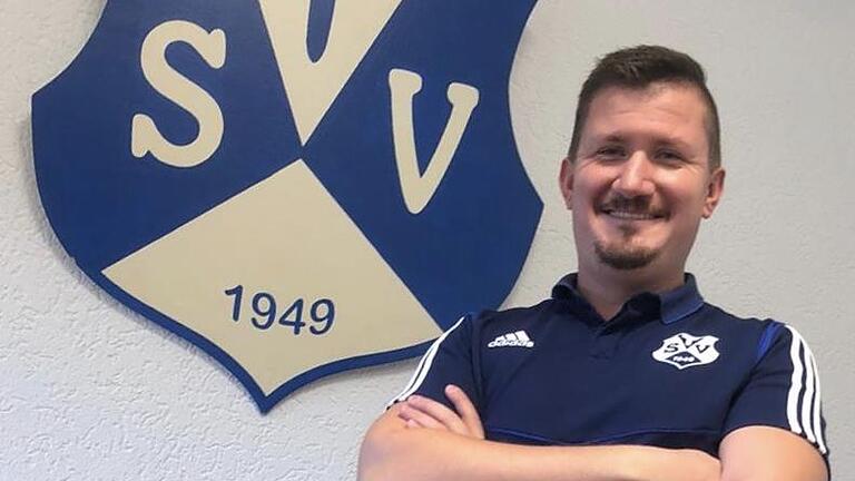 Philipp Heusinger wird zur neuen Saison nur noch Spieler und kein Trainer der SG Waldfenster/Lauter sein. - Philipp Heusinger wird zur neuen Saison nur noch Spieler und kein Trainer der SG Waldfenster/Lauter sein. Philipp Heusinger wird zur neuen Saison nur noch Spieler und kein Trainer der SG Waldfenster/Lauter sein. - Philipp Heusinger wird zur neuen Saison nur noch Spieler und kein Trainer der SG Waldfenster/Lauter sein.