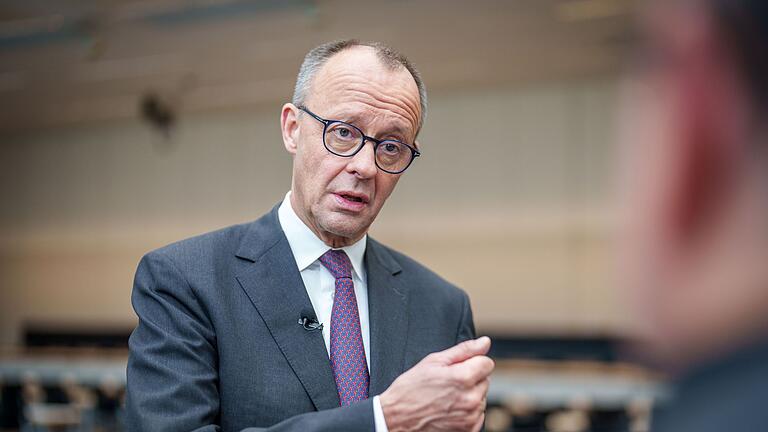 Unionskanzlerkandidat Friedrich Merz       -  Friedrich Merz wirft der SPD vor, nur in alten Schablonen zu denken.