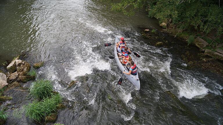 Sportlich war die Paddeltour der Freien Wähler. Foto: Matthias Kleren       -  Sportlich war die Paddeltour der Freien Wähler. Foto: Matthias Kleren