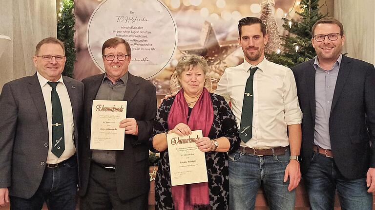 Die neuen Ehrenmitglieder (von links): Vorsitzender Michael Müller, Jürgen Hannaske, Brigitte Reinlein,  Vorsitzender Daniel Reinlein, Vorsitzender Mark Laudenbacher.