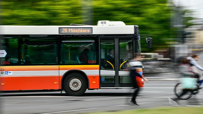 Ob an diesem Freitag überhaupt Busse im Würzburger Stadtverkehr unterwegs sind, ist wegen eines Streikaufrufs der Gewerkschaft ver.di fraglich.&nbsp;