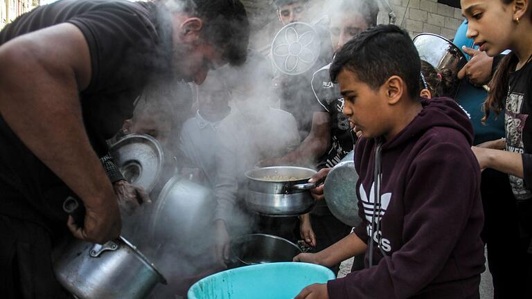 Nahost-Konflikt - Gaza       -  Im Gazastreifen droht nach Einschätzung von Hilfsorganisationen eine Hungersnot.