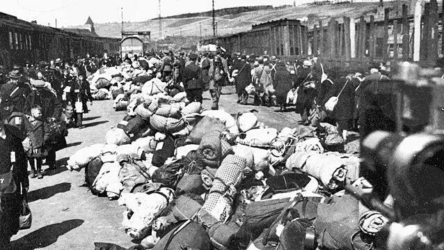 Die Deportation unterfränkischer Juden am Güterbahnhof Aumühle.&nbsp;&nbsp;