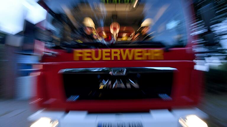 Bei einem Wohnungsbrand muss die Feuerwehr innerhalb von achteinhalb Minuten nach der Alarmierung vor Ort sein und mit Fahrzeugen der Ständigen Wache das Einsatzgeschehen sicherzustellen. Das ehrenamtliche Personal hat weitere fünf Minuten Zeit, um mit seinem Löschfahrzeug anzurücken. Weil die zweite Eintreffzeit nicht immer eingehalten werden kann, wird der Bau eines zweiten Stützpunktes in der Stadt erwägt. Bei einem Wohnungsbrand muss die Feuerwehr innerhalb von achteinhalb Minuten nach der Alarmierung vor Ort sein und mit Fahrzeugen der Ständigen Wache das Einsatzgeschehen sicherzustellen. Das ehrenamtliche Personal hat weitere fünf Minuten Zeit, um mit seinem Löschfahrzeug anzurücken. Weil die zweite Eintreffzeit nicht immer eingehalten werden kann, wird der Bau eines zweiten Stützpunktes in der Stadt erwägt.
