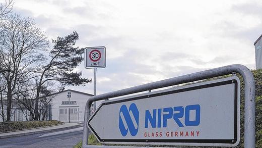 Konfliktträchtig: Bei der Firma Nipro Glass Germany in Münnerstadt warten die Beschäftigten bislang vergeblich darauf, dass die bereits vor Weihnachten ausgehandelte Tariferhöhung ausbezahlt wird.