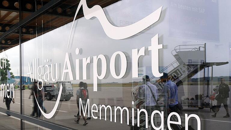 Allgäu Airport - Am Montag ging die Polizei in Memmingen nicht gezielt auf die Suche nach Schwänzern. Allgäu Airport - Am Montag ging die Polizei in Memmingen nicht gezielt auf die Suche nach Schwänzern.